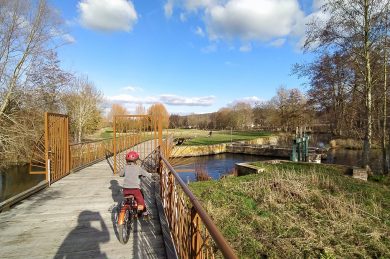 Le petit pont presque en bois…