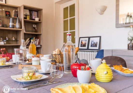 Chambre d’hôtes L’havre de Saint Germain – La chambre jaune